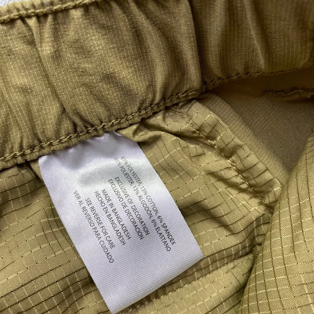 Banana Republic Mens 34 Fits 31